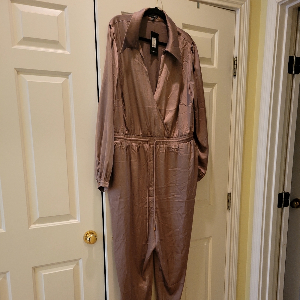 NWT fashion nova jumpsuit